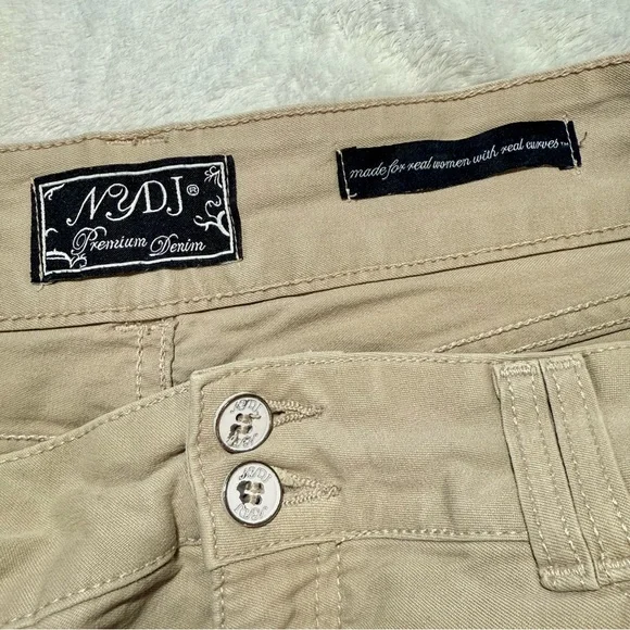 NYDJ‎ Premium Denim Capri Pants – Size 10 - Picture 5 of 9